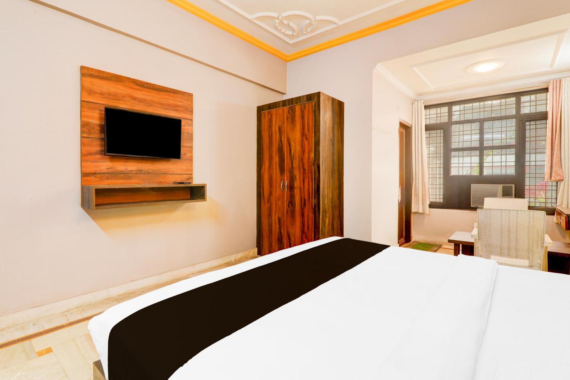 Super Hotel O Insaf Nagar Munshipuliya Formerly Vibrant Chinhat Екстер'єр фото