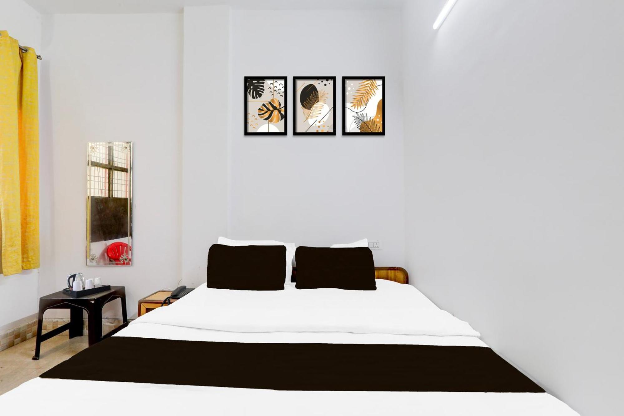 Super Hotel O Insaf Nagar Munshipuliya Formerly Vibrant Chinhat Екстер'єр фото