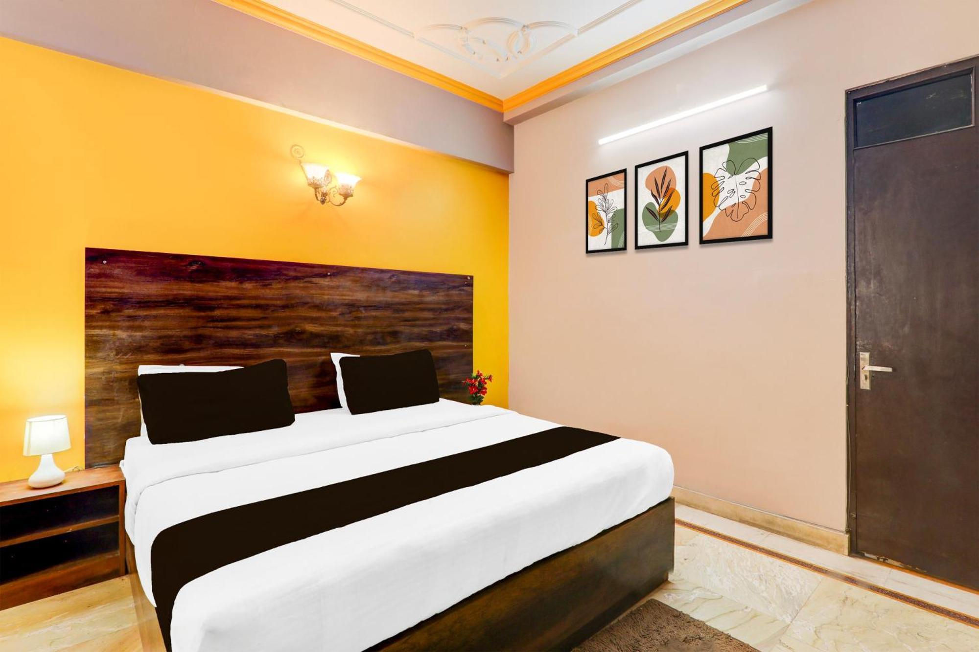 Super Hotel O Insaf Nagar Munshipuliya Formerly Vibrant Chinhat Екстер'єр фото